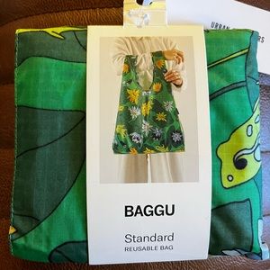 BAGGU Standard Size Green Nylon Tote NWT